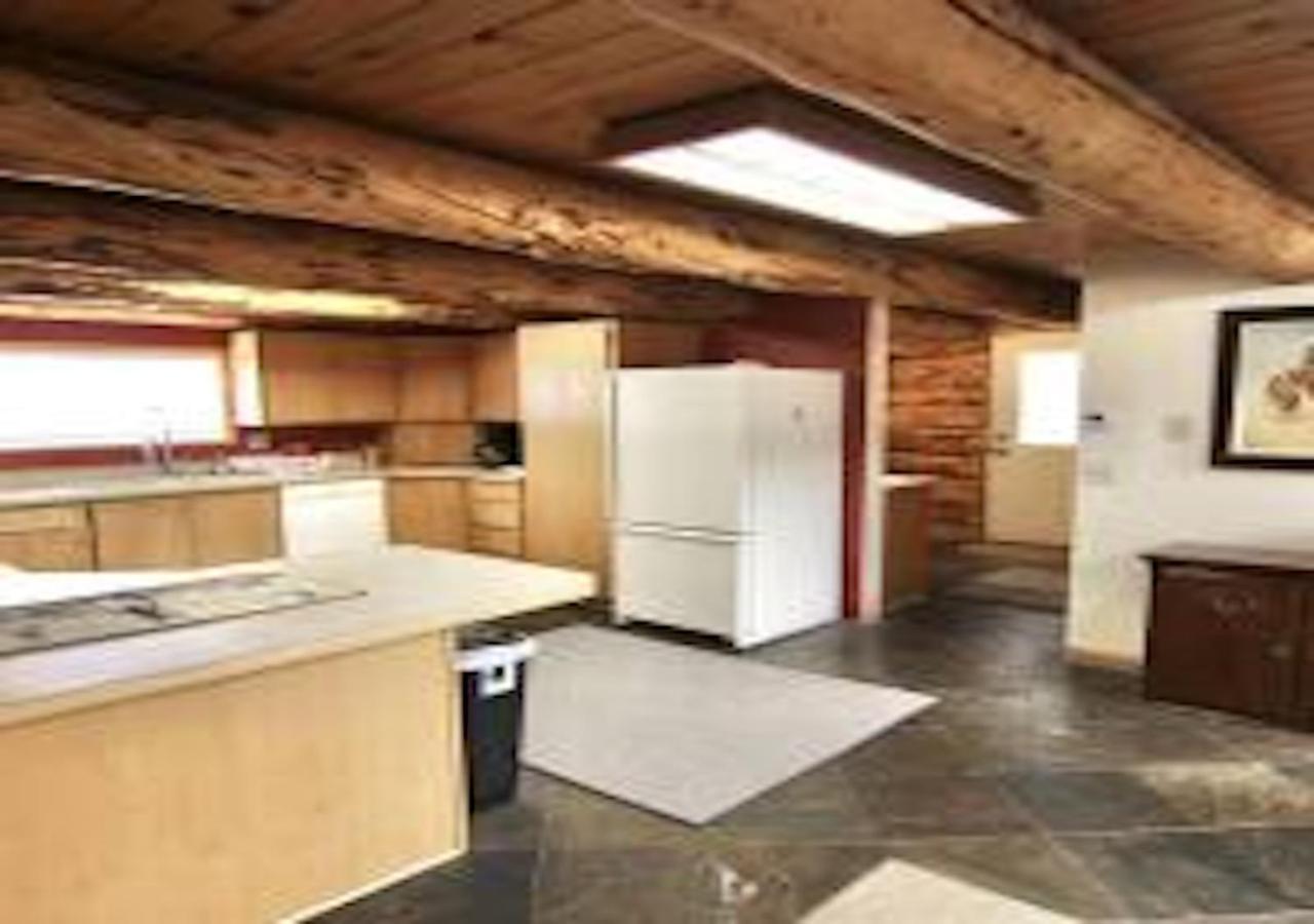 Log Haven In Blanding别墅 外观 照片