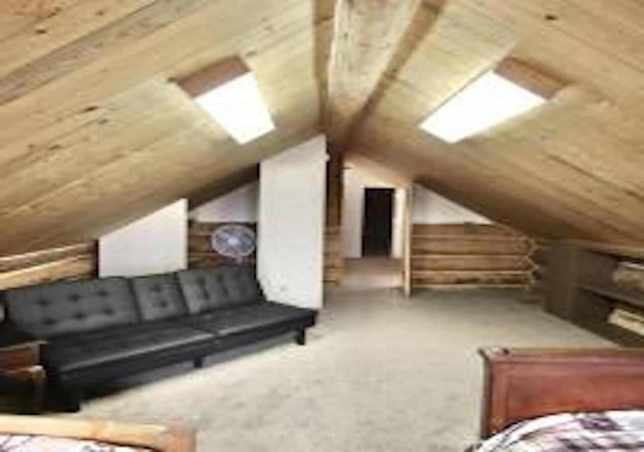 Log Haven In Blanding别墅 外观 照片